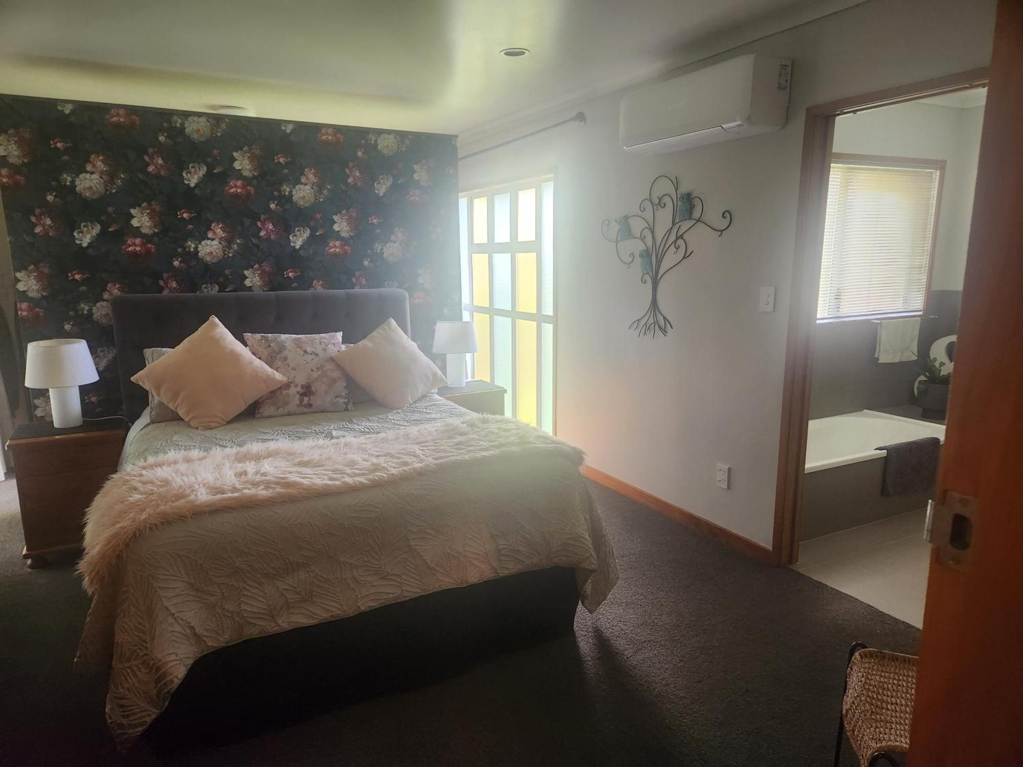 Hotel The Nunnery Te Aroha Exterior foto