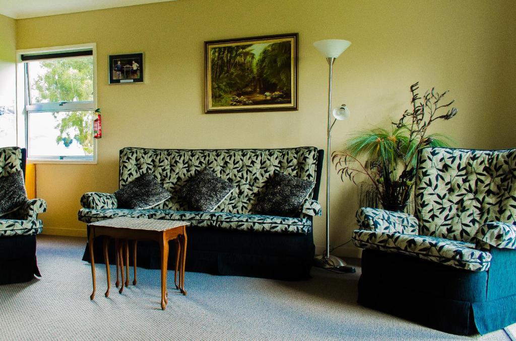 Hotel The Nunnery Te Aroha Exterior foto